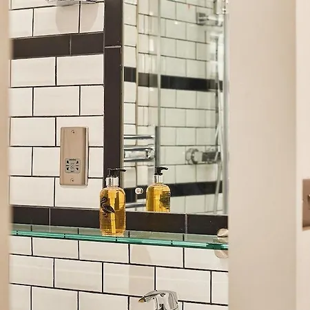 Hotel Saint Pauls House 4*
